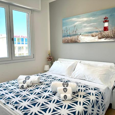 Beach Front Apartment Sabbiadoro لينانو سابيادورو المظهر الخارجي الصورة