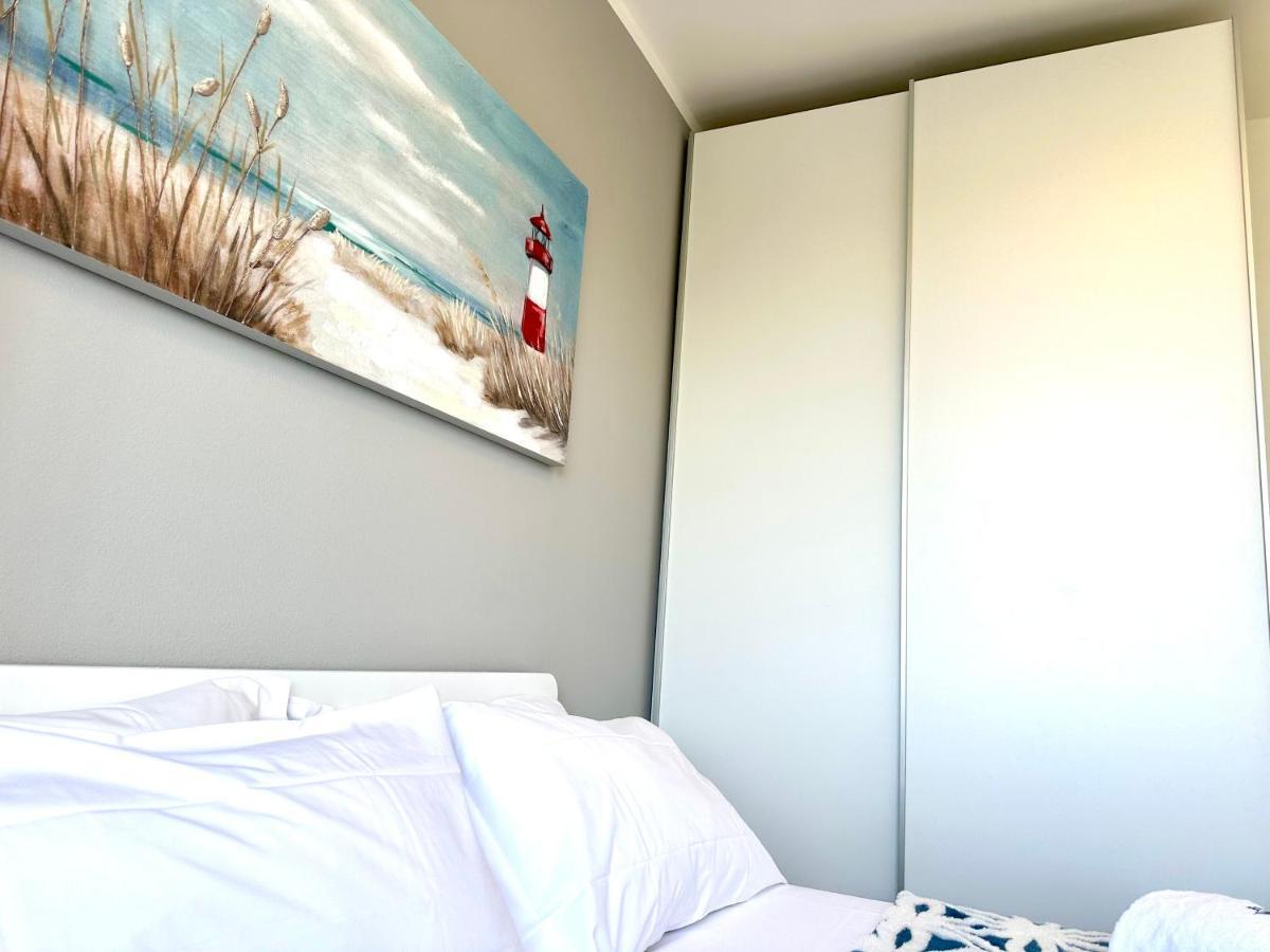 Beach Front Apartment Sabbiadoro لينانو سابيادورو المظهر الخارجي الصورة