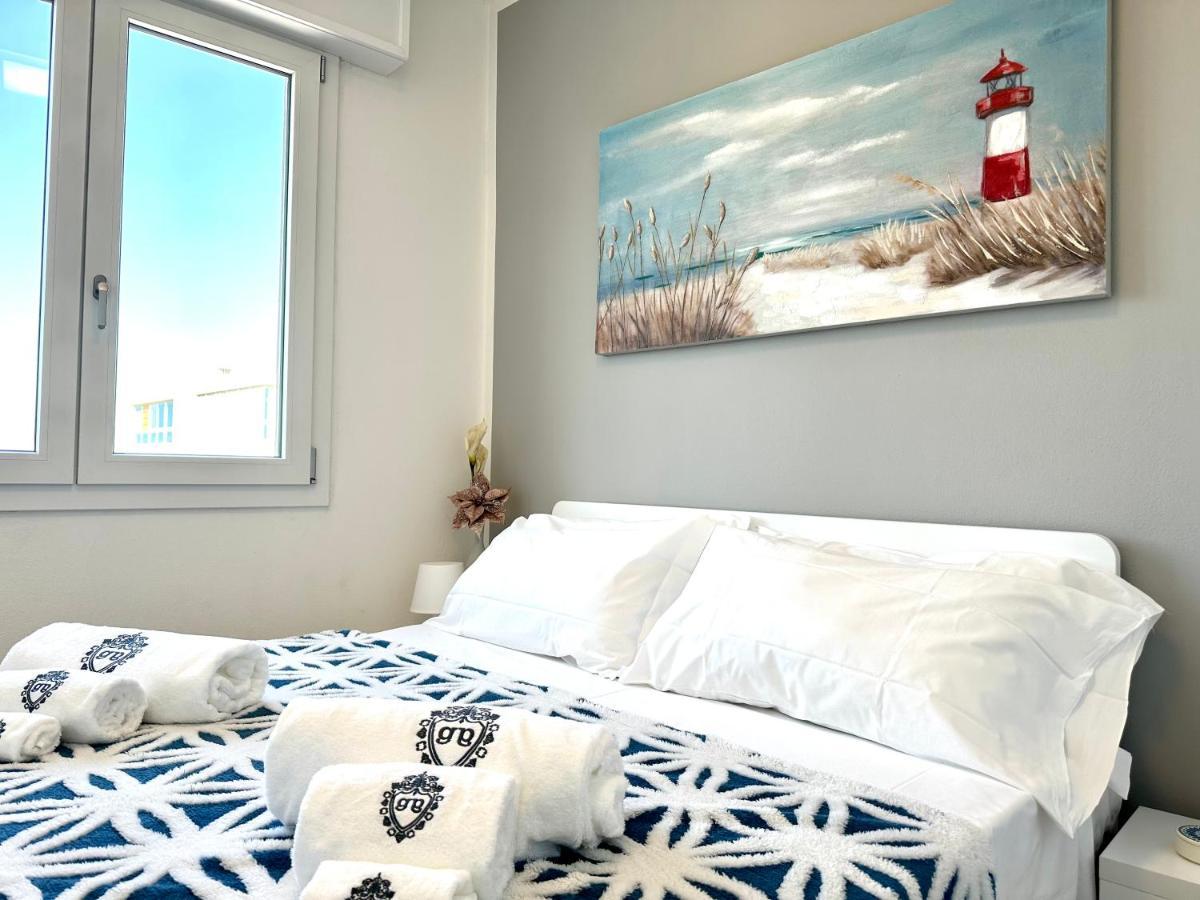 Beach Front Apartment Sabbiadoro لينانو سابيادورو المظهر الخارجي الصورة